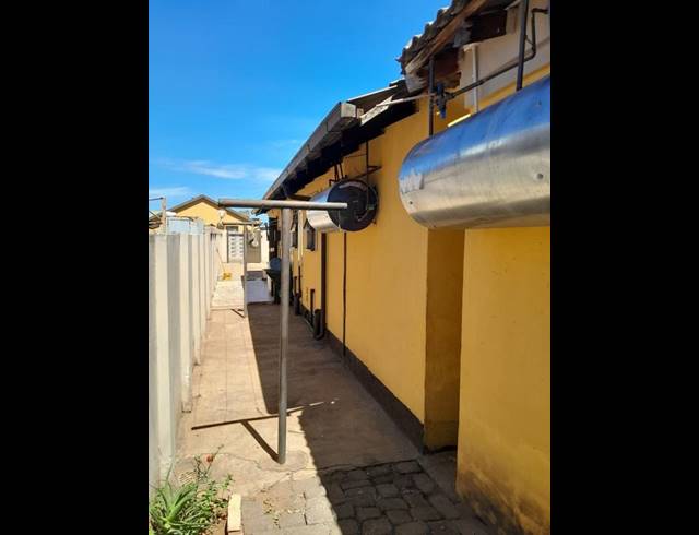 3 BEDROOM HOUSE FOR SALE IN PROTEA GLEN
